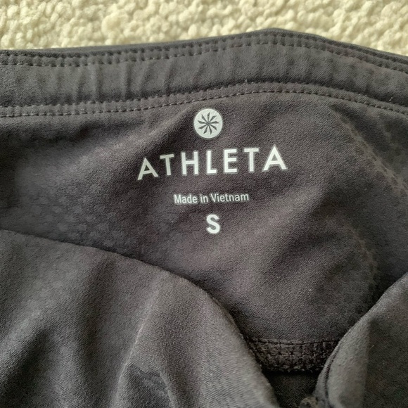 Small Athleta Cropped Leggings - Picture 7 of 9